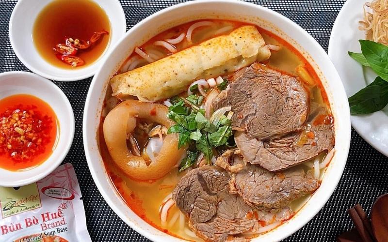 Bún bò Huế